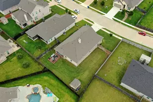 712 Ascot Ct, Ennis, TX 75119 - Photo 29