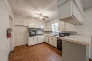 202 Mathis St, Seagoville, TX 75159 - Photo 9