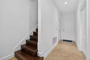 3210 Carlisle St, Dallas, TX 75204 - Photo 3
