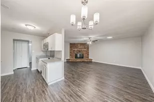 6925 Sandstone Ct, Fort Worth, TX 76120 - Photo 11