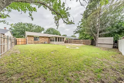 6925 Sandstone Court, Fort Worth, TX 76120 - Photo 35