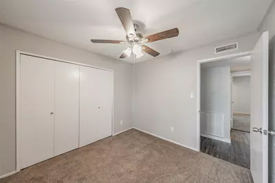 6925 Sandstone Court, Fort Worth, TX 76120 - Photo 17
