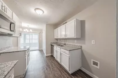 6925 Sandstone Court, Fort Worth, TX 76120 - Photo 15