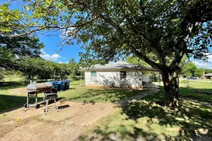 514 W Roosevelt Ave, Whitney, TX 76692 - Photo 3