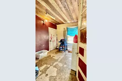 514 W Roosevelt Avenue, Whitney, TX 76692 - Photo 9