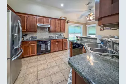 920 Carousel Drive, Bedford, TX 76021 - Photo 9