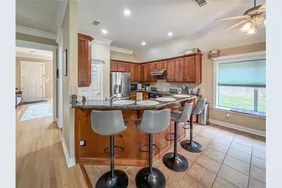 920 Carousel Drive, Bedford, TX 76021 - Photo 11