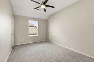 517 High Desert Dr, Fort Worth, TX 76131 - Photo 21