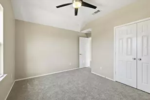 517 High Desert Dr, Fort Worth, TX 76131 - Photo 19