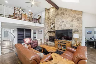 2703 Chinquapin Oak Ln, Arlington, TX 76012 - Photo 21