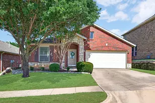 624 Montgomery Dr, Lake Dallas, TX 75065 - Photo 1
