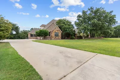7348 Brady Oaks Drive, Fort Worth, TX 76135 - Photo 23