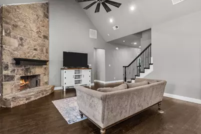 7348 Brady Oaks Drive, Fort Worth, TX 76135 - Photo 5