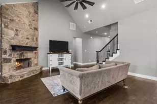 7348 Brady Oaks Dr, Fort Worth, TX 76135 - Photo 5