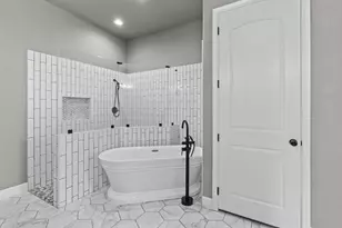 7348 Brady Oaks Dr, Fort Worth, TX 76135 - Photo 13