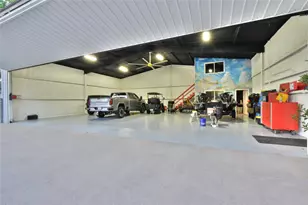 6405 Secretariat Ct, Granbury, TX 76049 - Photo 25