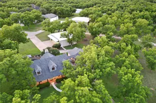 6405 Secretariat Ct, Granbury, TX 76049 - Photo 21