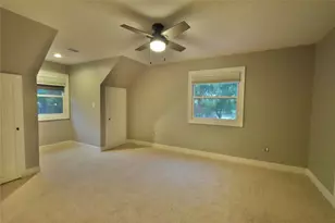 6405 Secretariat Ct, Granbury, TX 76049 - Photo 11
