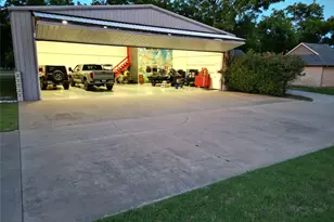 6405 Secretariat Ct, Granbury, TX 76049 - Photo 27