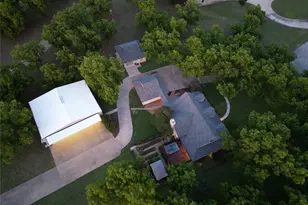 6405 Secretariat Ct, Granbury, TX 76049 - Photo 35