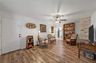 4325 Green Point Dr, Waco, TX 76710 - Photo 7