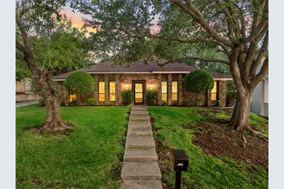 4325 Green Point Drive, Waco, TX 76710 - Photo 1