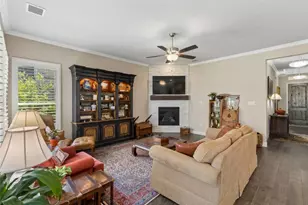 4703 Brenda Dr, Mansfield, TX 76063 - Photo 3