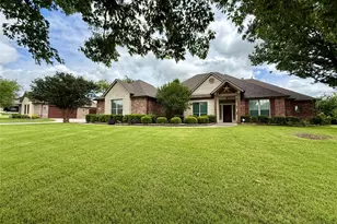 102 Aledo Pointe Dr, Aledo, TX 76008 - Photo 1