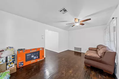 1905 Bell Street, Waco, TX 76711 - Photo 3