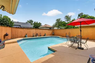 8261 Club Meadows Dr, Dallas, TX 75243 - Photo 21