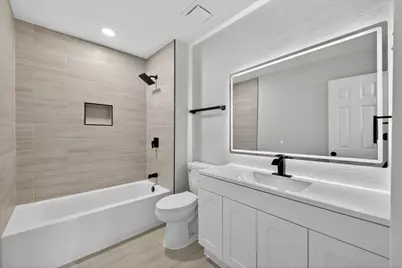 901 Huntington Drive, Lewisville, TX 75067 - Photo 29