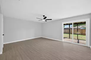901 Huntington Dr, Lewisville, TX 75067 - Photo 9