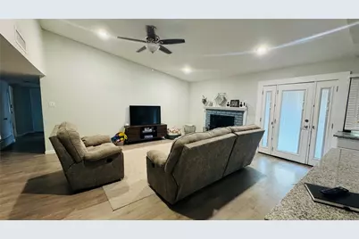 1517 West Spring Creek Parkway, Plano, TX 75023 - Photo 7