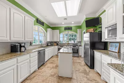 290 Bolton Circle, West, TX 76691 - Photo 7