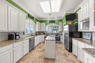 290 Bolton Cir, West, TX 76691 - Photo 7