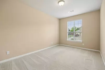 4712 Kestrel Street, Grand Prairie, TX 75052 - Photo 7