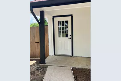 1045 Mitchell Lane #1045, Burleson, TX 76028 - Photo 3