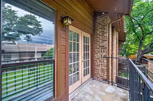 7522 Holly Hill Dr, Dallas, TX 75231 - Photo 17