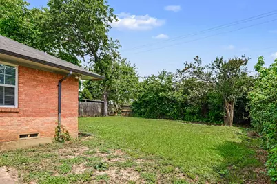 1125 Waweenoc Avenue, Dallas, TX 75216 - Photo 17