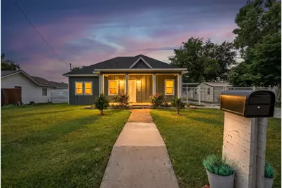 403 13th Street, Mineral Wells, TX 76067 - Photo 1