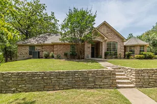 111 Florine Ct, Hudson Oaks, TX 76087 - Photo 3