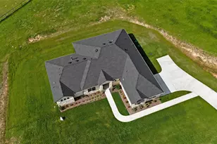 1099 Paradise Pkwy, Poolville, TX 76487 - Photo 39