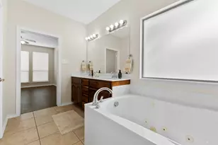 7313 Chapel Mesa Ct, Dallas, TX 75249 - Photo 29