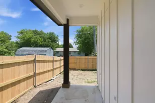 1013 Duff Ct, Fort Worth, TX 76112 - Photo 35