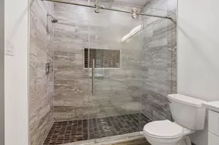 1013 Duff Ct, Fort Worth, TX 76112 - Photo 23