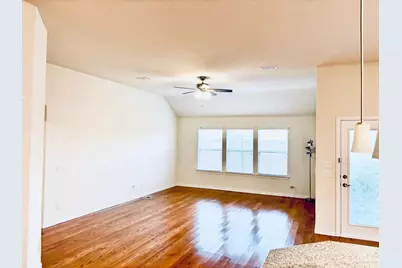 105 Hanover Trail, Lewisville, TX 75067 - Photo 5