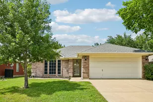 1036 Springhill Dr, Saginaw, TX 76179 - Photo 3