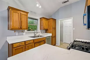 1036 Springhill Dr, Saginaw, TX 76179 - Photo 11