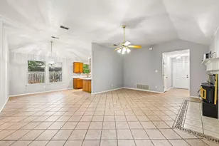 1036 Springhill Dr, Saginaw, TX 76179 - Photo 7