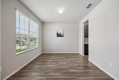 8000 Gangway Drive, Fort Worth, TX 76179 - Photo 3
